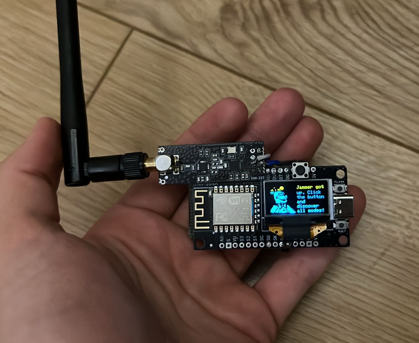 Arduino blog: ESP8266 BLE(Bluetooth) & Wi-Fi Jammer